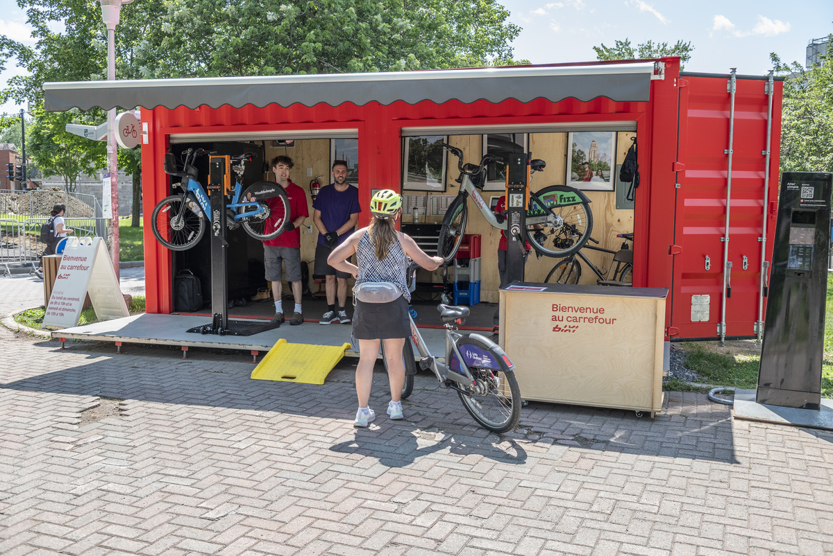 Installation du carrefour Bixi.